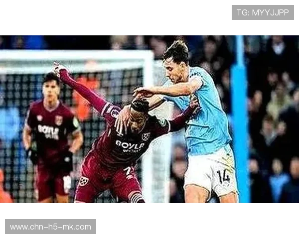 凯恩接格纳布里传中门前铲射破门